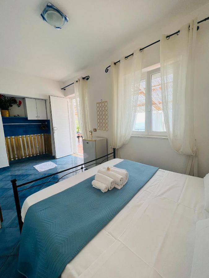 Villa Isabella Ponza Eksteriør bilde
