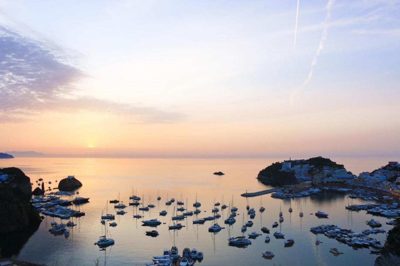 Villa Isabella Ponza Eksteriør bilde