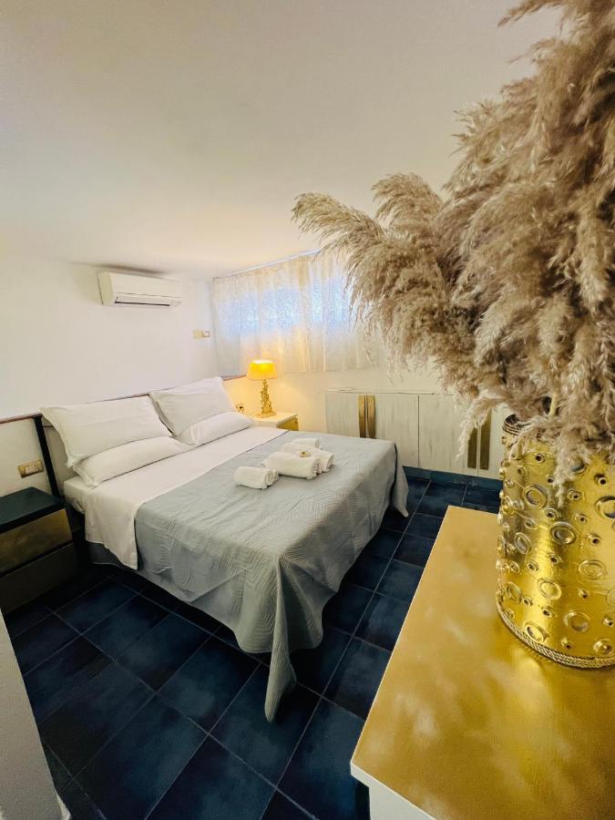 Villa Isabella Ponza Eksteriør bilde